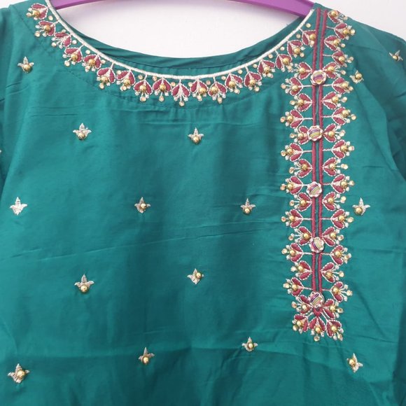 Green Kattan Silk - 3 PCS Ready to Wear Suit - Picture 5 of 14